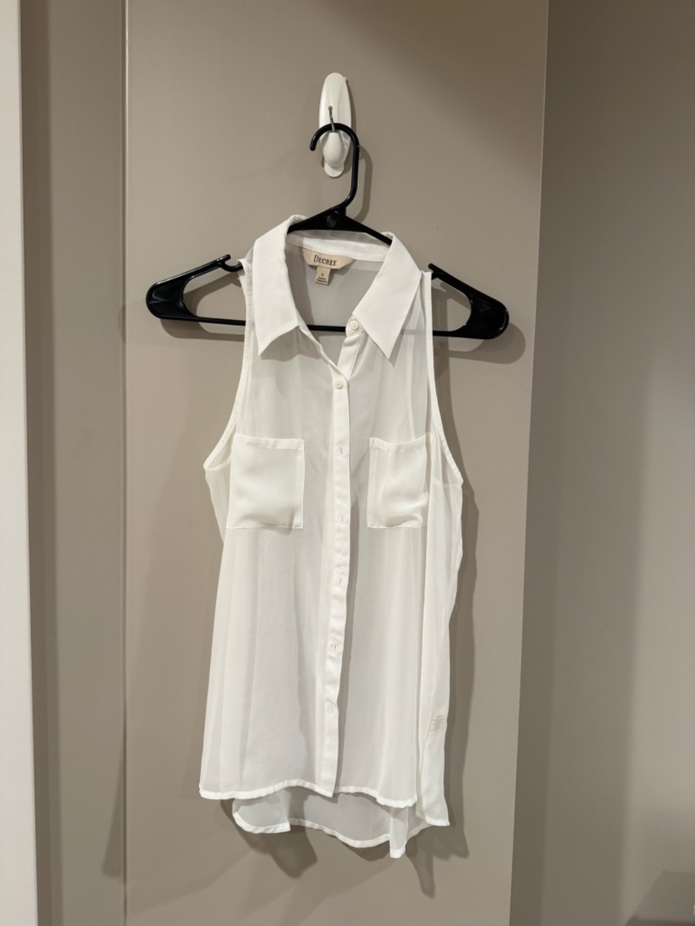 Decree Sheer White Tank Sz S